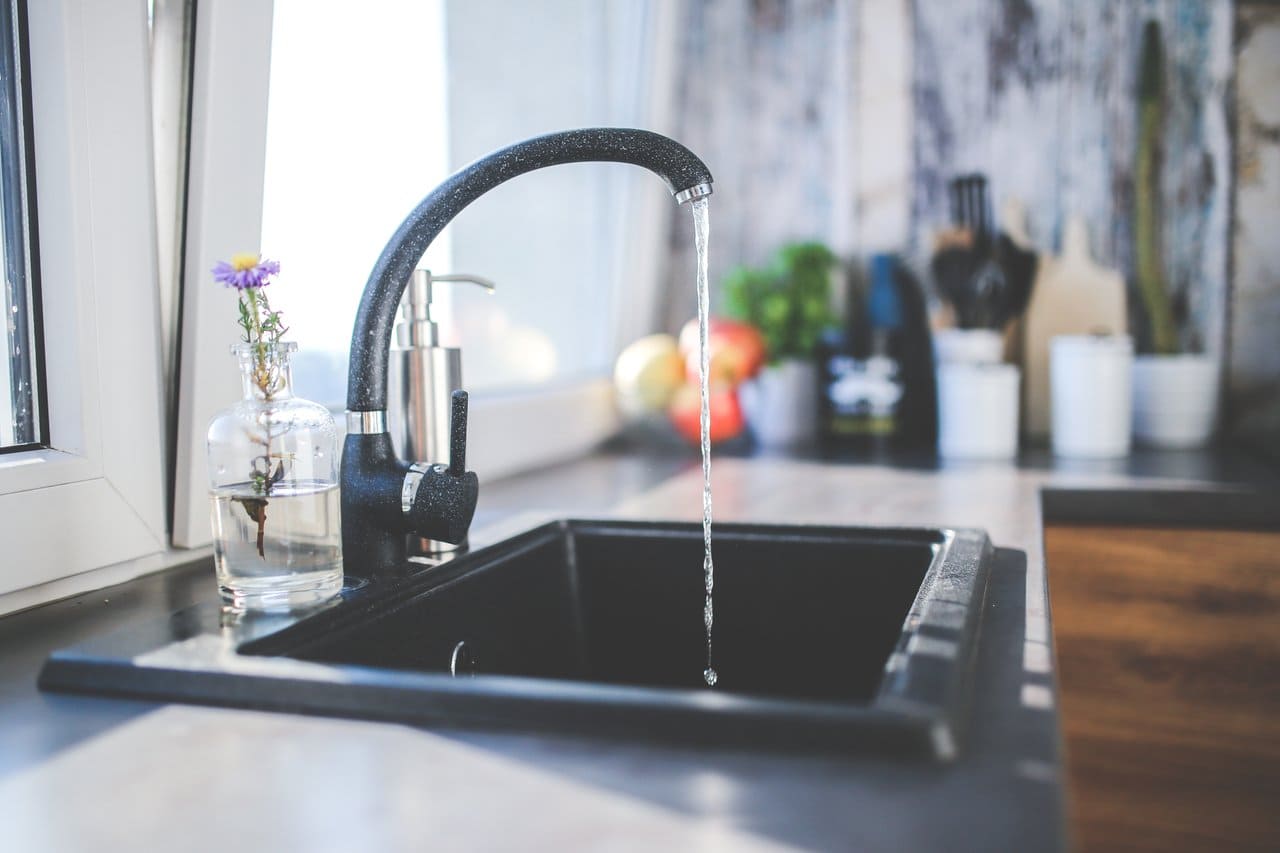 keep kitchen sinks accessible and disinfected